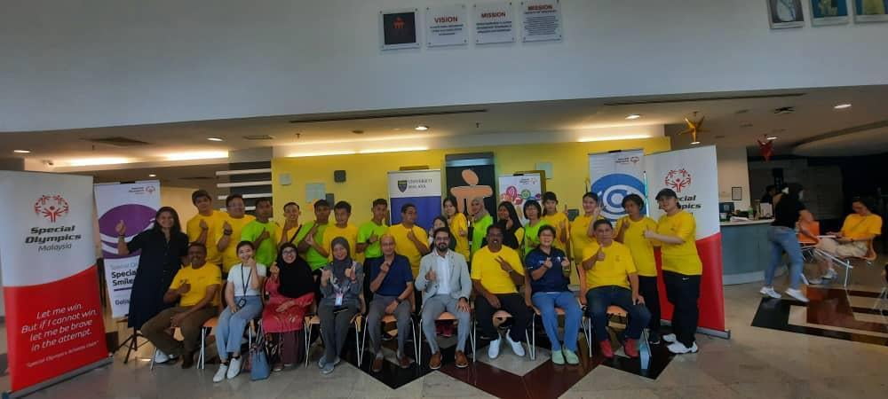 Opening Eyes and Special Smiles screening for Team Malaysia
